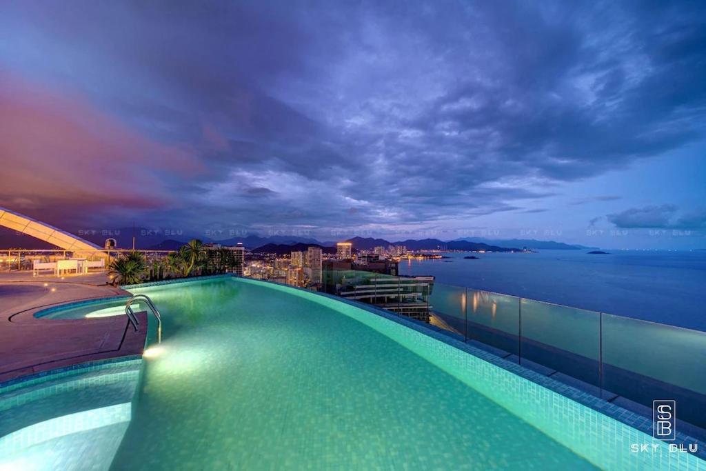Panorama Central Nha Trang- Vietnam'S Highest Infinitive Rooftop Pool Εξωτερικό φωτογραφία